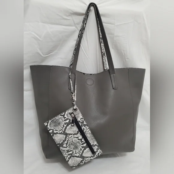 Vegan Leather & Faux Snake Skin Reversible Tote and Wristlet/Wallet - Picture 12 of 12
